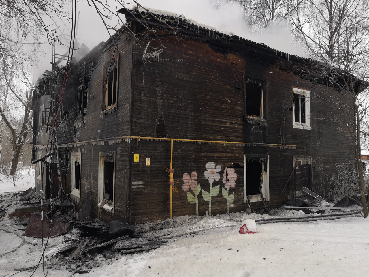 Случай в соколе. Мост Сокол Вологодская область. Пожар в Соколе Вологодской области. Пожар Мусинского 19 Сокол Вологодская. Дом сгорел в Соколе Вологодской.