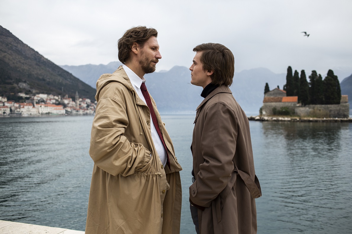 выход драма